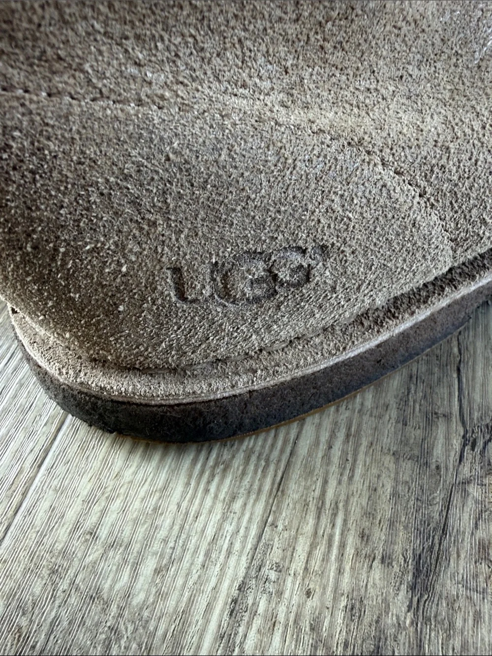 UGG Men's Suede Chukka Boots in Taupe